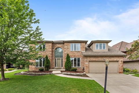 15702 Pine Rd, Oak Forest, IL 60452 photo 1