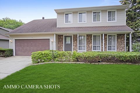 315 Windsor Dr, Roselle, IL 60172 photo 1