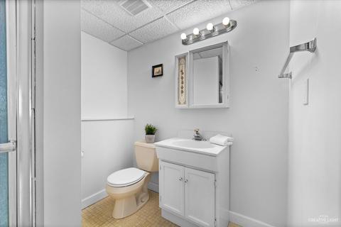 1622 Pershing Ave, Wheaton, IL 60189 photo 14