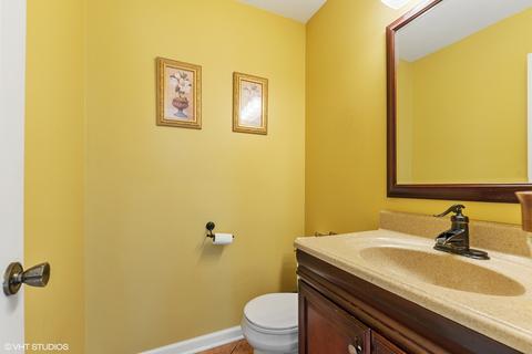 258 Stanton Ct E, Buffalo Grove, IL 60089 photo 9