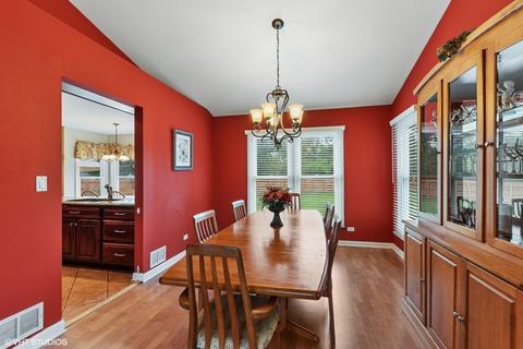 258 Stanton Ct E, Buffalo Grove, IL 60089 photo 5