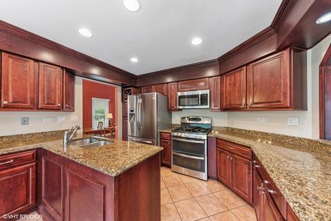 258 Stanton Ct E, Buffalo Grove, IL 60089 photo 6