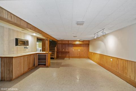 330 Cambridge Rd, Des Plaines, IL 60016 photo 16