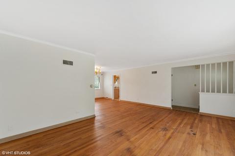330 Cambridge Rd, Des Plaines, IL 60016 photo 8