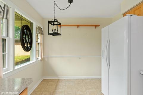 330 Cambridge Rd, Des Plaines, IL 60016 photo 18