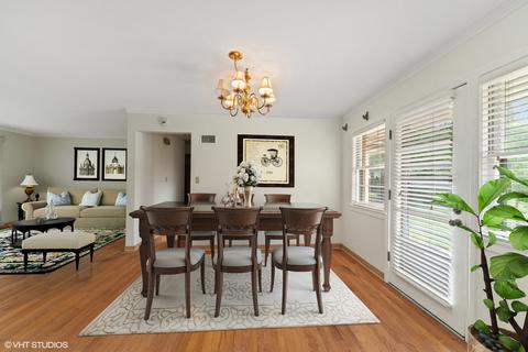 330 Cambridge Rd, Des Plaines, IL 60016 photo 4