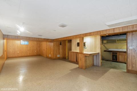 330 Cambridge Rd, Des Plaines, IL 60016 photo 15