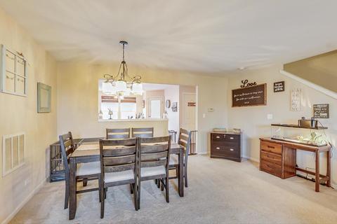 1141 Reserve Dr, Elgin, IL 60124 photo 7