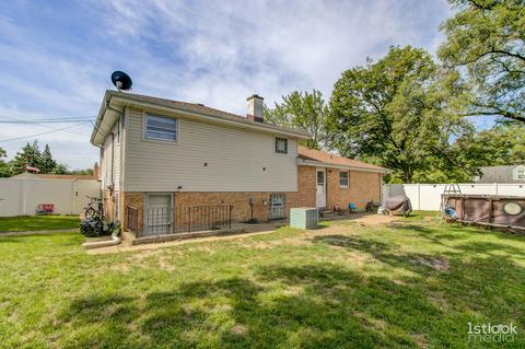 2301 Ruby St, Melrose Park, IL 60164 photo 2