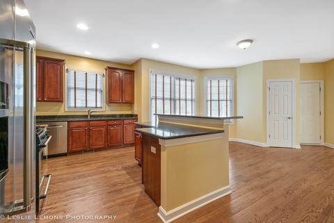 2263 Timothy Dr, Glenview, IL 60026 photo 9
