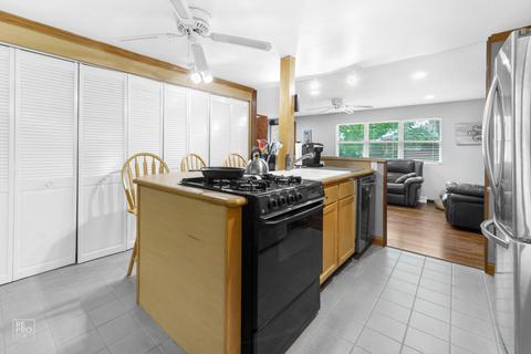 14958 Hamlin Ave, Midlothian, IL 60445 photo 11