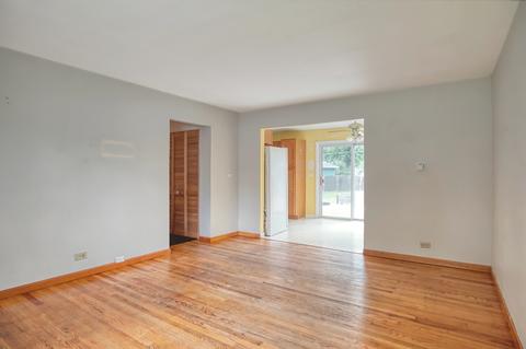 226 E Normandy Dr, Addison, IL 60101 photo 3