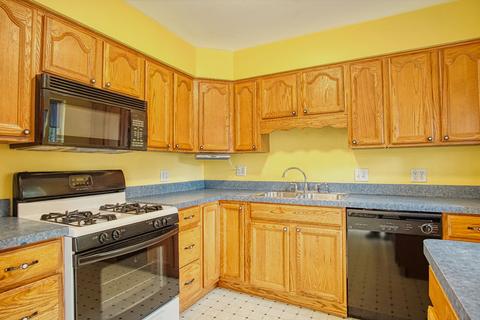 226 E Normandy Dr, Addison, IL 60101 photo 5