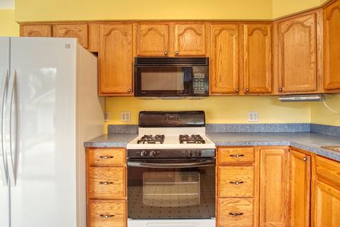 226 E Normandy Dr, Addison, IL 60101 photo 6