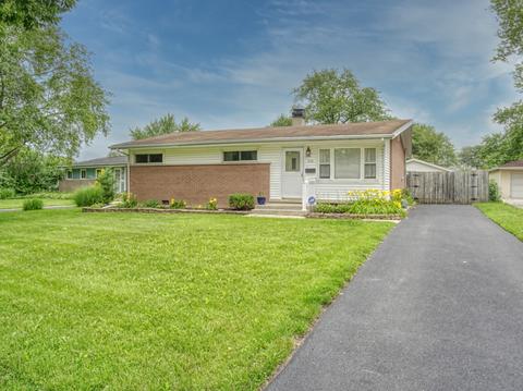 226 E Normandy Dr, Addison, IL 60101 photo 1