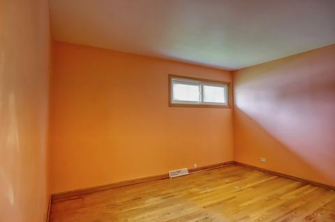 226 E Normandy Dr, Addison, IL 60101 photo 8