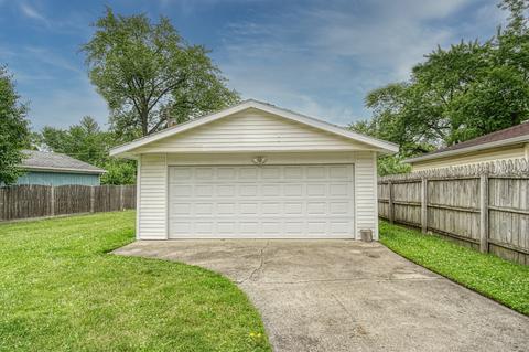 226 E Normandy Dr, Addison, IL 60101 photo 15