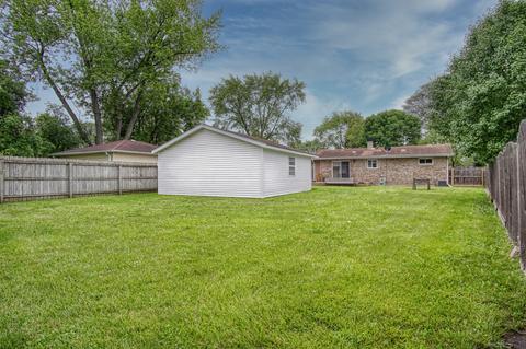 226 E Normandy Dr, Addison, IL 60101 photo 12