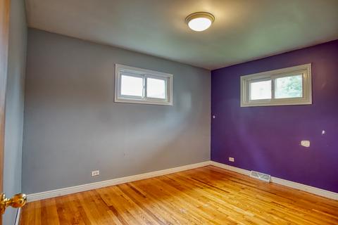 226 E Normandy Dr, Addison, IL 60101 photo 11