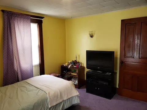 327 E Van Buren St, Ohio, IL 61349 photo 26
