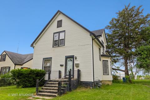 1235 E Chestnut St Kankakee Il 60901 10 Photos Mls 11141016 Movoto