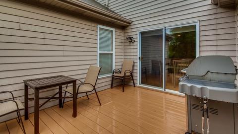1303 Dancing Bear Ln, Elgin, IL 60120 photo 24