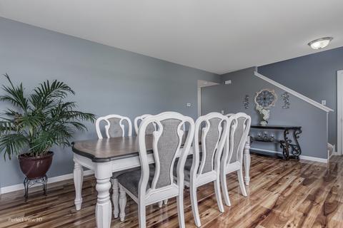 919 Daniel St, Plano, IL 60545 photo 4