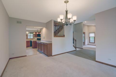 4220 Forest Glen Dr, Hoffman Estates, IL 60192 photo 19