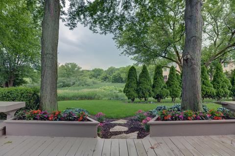 4220 Forest Glen Dr, Hoffman Estates, IL 60192 photo 5