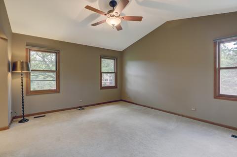 4220 Forest Glen Dr, Hoffman Estates, IL 60192 photo 21