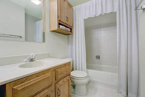 4220 Forest Glen Dr, Hoffman Estates, IL 60192 photo 27