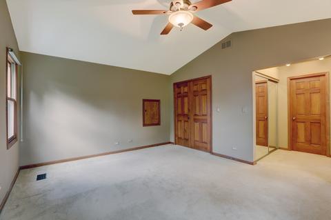 4220 Forest Glen Dr, Hoffman Estates, IL 60192 photo 22
