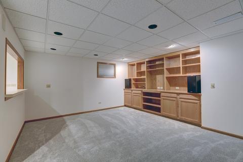 4220 Forest Glen Dr, Hoffman Estates, IL 60192 photo 31