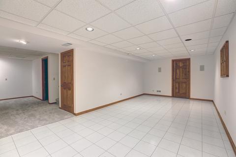 4220 Forest Glen Dr, Hoffman Estates, IL 60192 photo 36