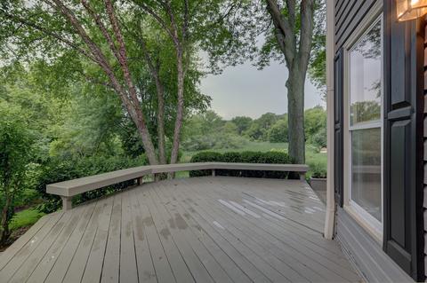 4220 Forest Glen Dr, Hoffman Estates, IL 60192 photo 6