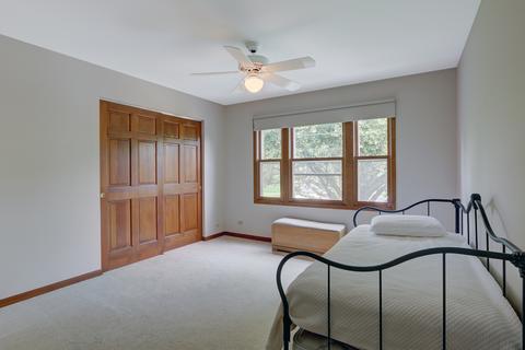 4220 Forest Glen Dr, Hoffman Estates, IL 60192 photo 25