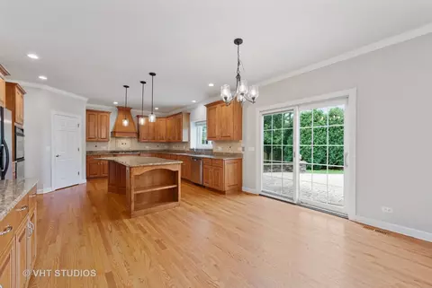 1670 Stone Ridge Ln, Algonquin, IL 60102 photo 3