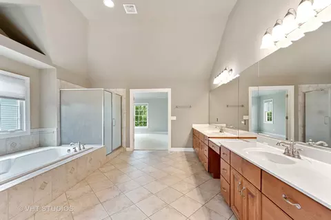 1670 Stone Ridge Ln, Algonquin, IL 60102 photo 11