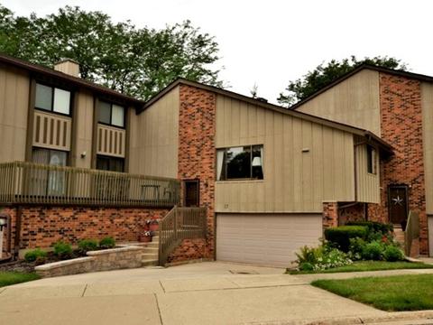 17 Portwine Rd, Willowbrook, IL 60527 photo 1