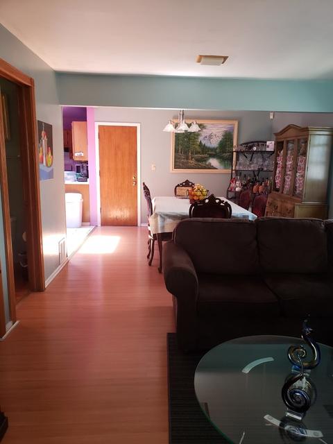 427 Marvin Pl, Wheeling, IL 60090 photo 3