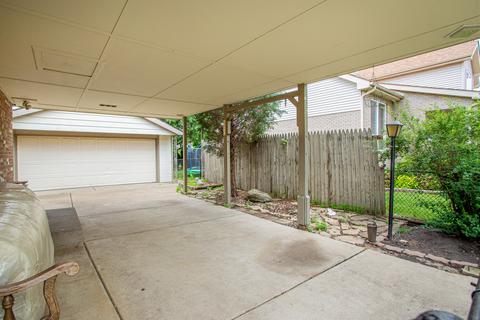 6813 Olympic Dr, Bridgeview, IL 60455 photo 11