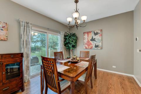 1216 Oakleaf Ct, Aurora, IL 60506 photo 8
