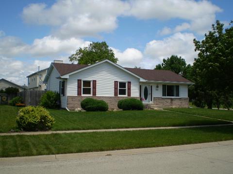 7005 Astoria Dr, Plainfield, IL 60586 photo 2