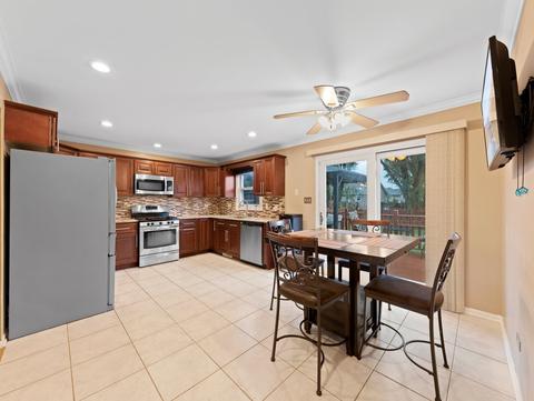 6509 Whalen Ln, Plainfield, IL 60586 photo 4