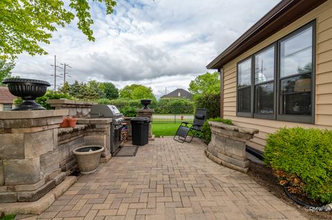 225 Wilcox Dr, Bartlett, IL 60103 photo 36