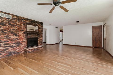112 Colchester Dr, Normal, IL 61761 photo 5