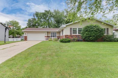 112 Colchester Dr, Normal, IL 61761 photo 1