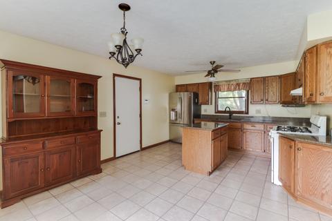 112 Colchester Dr, Normal, IL 61761 photo 7