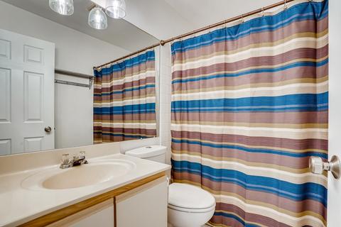 1645 Pebble Beach Cir, Elgin, IL 60123 photo 9