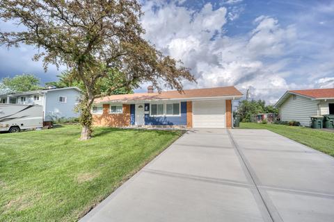 1855 Pierce Rd, Hoffman Estates, IL 60169 photo 1
